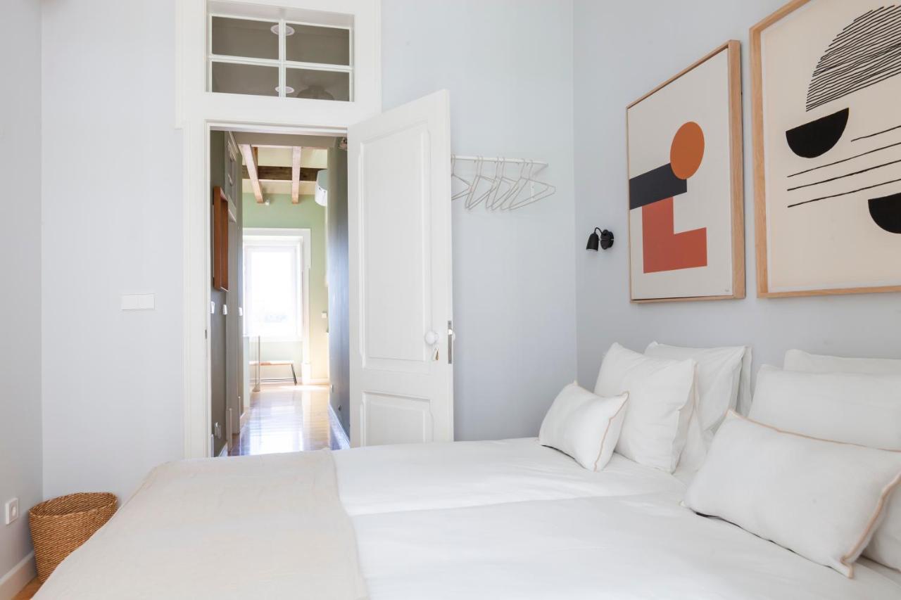 Apartment Panoramic View -3bedrs+3baths+ Balconies+ac Lisbon